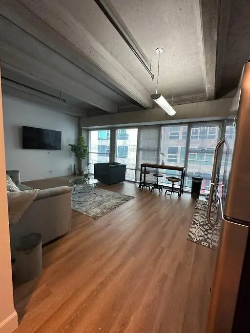 Cozy Downtown Gem: Near Attractions & Universities Sacramento Apartment